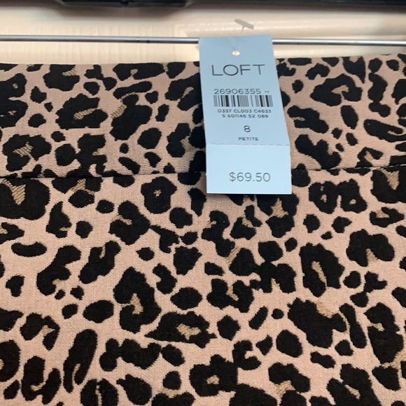 NWT LOFT Leopard print stretchy above knee length skirt - Picture 2 of 3
